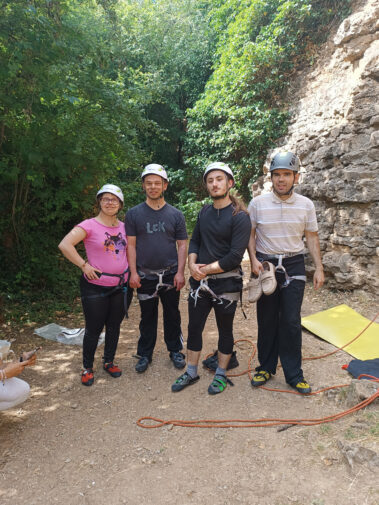 Sortie falaise Handi à Limas avec La Dégaine