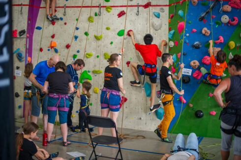Evénement escalade handi valide organisé par la Dégaine 19 juin 2024