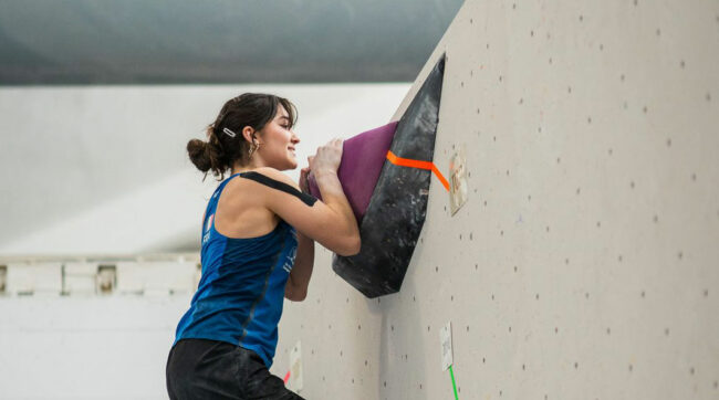 Lily Abriat COUPE EUROPE U20 bloc Curno Italie Lily Abriat COUPE EUROPE U20 bloc Curno Italie